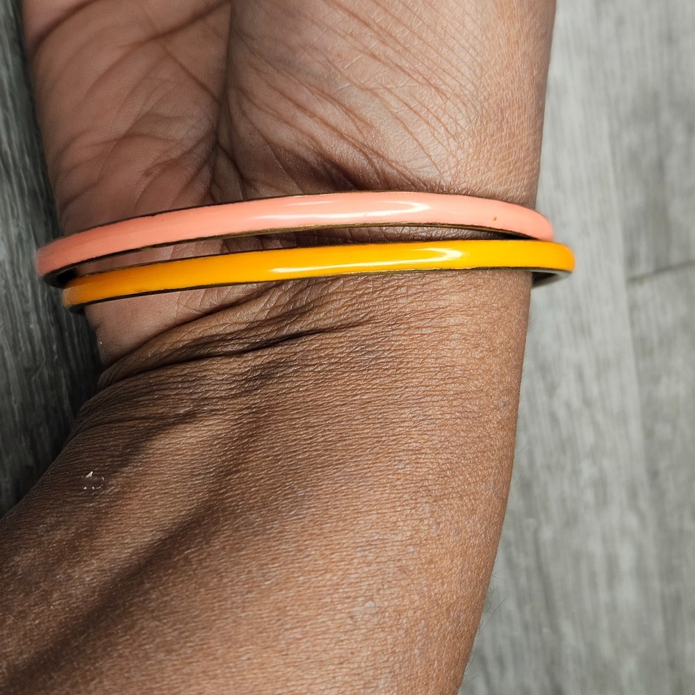 Vintage lot of 2 Enamel Bangle thin Bracelet pink orange Stackable RETRO - Picture 2 of 6